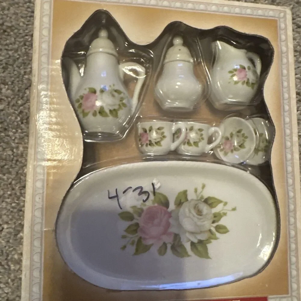 PORCELAIN FLORAL PARTY TEA SET FOR CHILDS MINIATURE BY GREENBRIER INT'L INC.